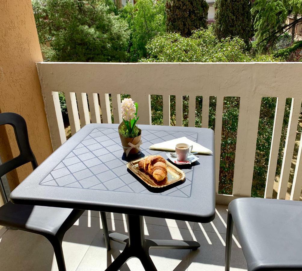 Agorà B&B Urban Relais Canosa di Puglia Bagian luar foto
